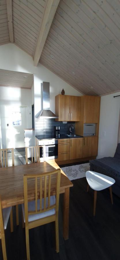 Lakeside Log Cabin Fraemby Udde Falun Exterior photo